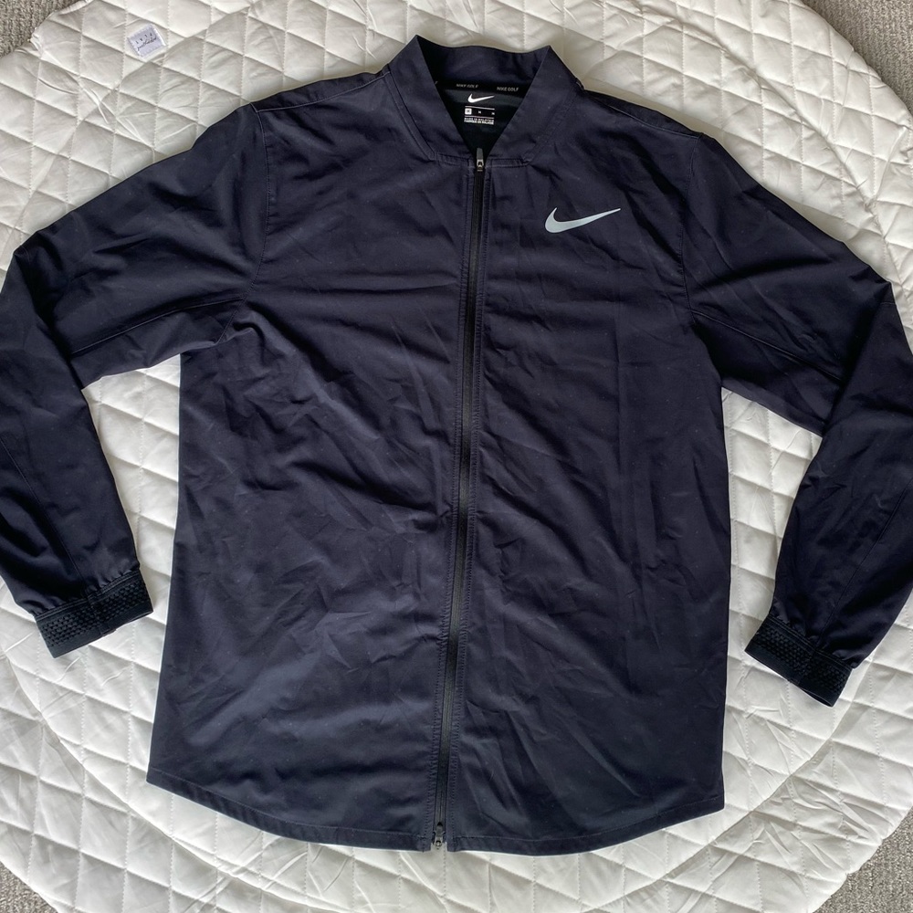 Black Nike golf lightweight jacket